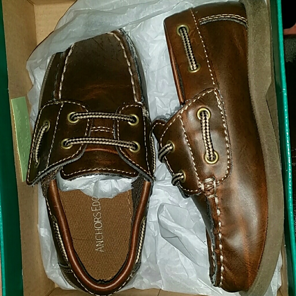 Boys boat shoes